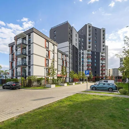 Spacious Apartment With Parking Krakow Laszkiewicza 8B By Heyrent *